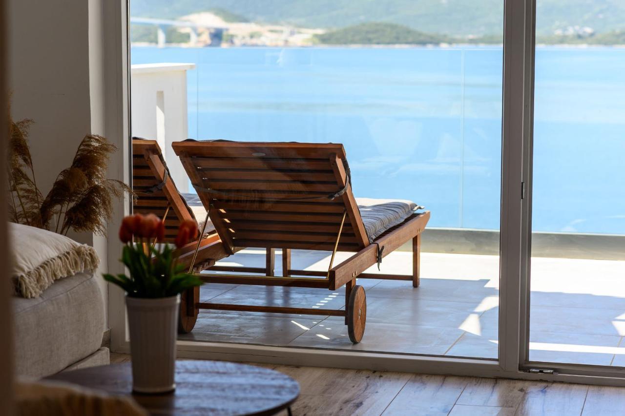 Apartments Morska Vila 코마르나 외부 사진